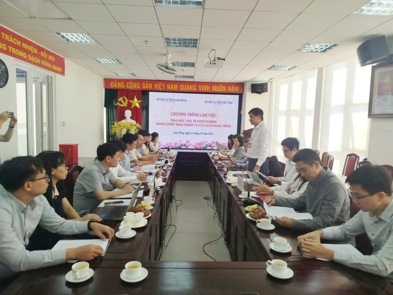 Sở Nội vụ tỉnh Lâm Đồng tiếp và làm việc với đoàn học tập kinh nghiệm Sở Nội vụ tỉnh Phú Thọ